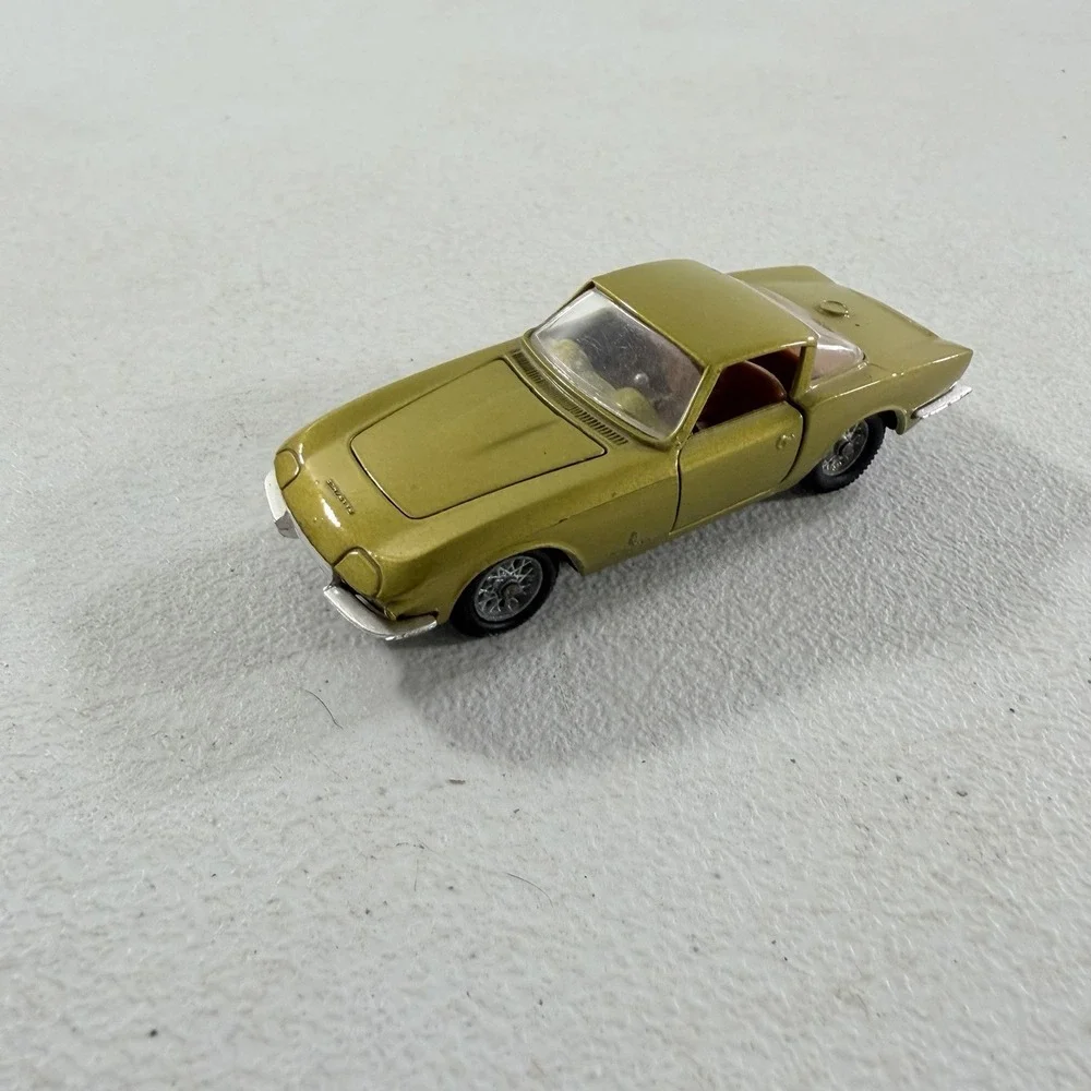Mebetoys Chevrolet Corvette Rondine Pininfarina A-22‎ Gold 1/43 Scale Car Italy
